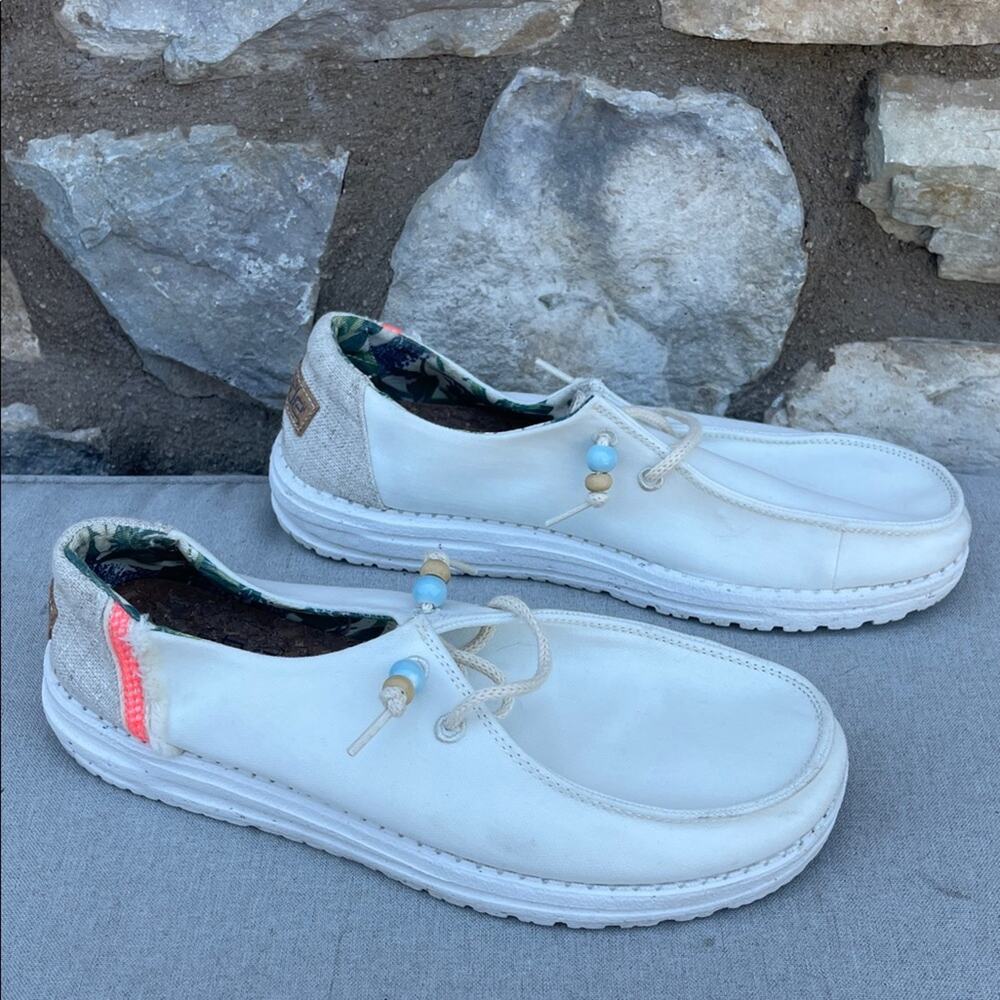Hey Dude Wendy Natural "Salt" Slip-On Shoes size 8